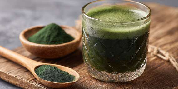 Jačmeň + chlorella + spirulina v jednom nápoji na posilnenie imunitného systému/Slovensko