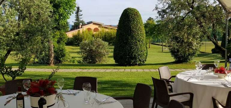 Grand Hotel Villa Cappugi**** leží na krásnom pokojnom mieste v Toskánsku