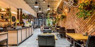 Interiér kaviarne Pogo Urban Caffé