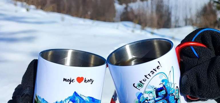 Turistické nerezové a smaltované termohrnčeky s krásnymi motívmi