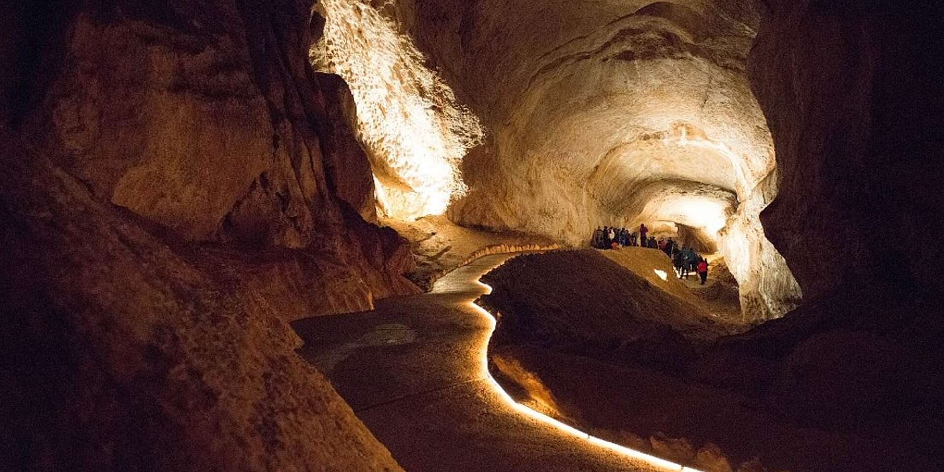 Мамонтова пещера в северной америке. Флинт Мамонтова пещера. Национальный парк Мамонтова пещера. Мамонтова пещера Кентукки. Национальный парк Мамонтова пещера США.