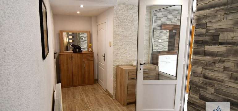 Ubytovanie v spodnom apartmáne DELUXE s 2 spálňami