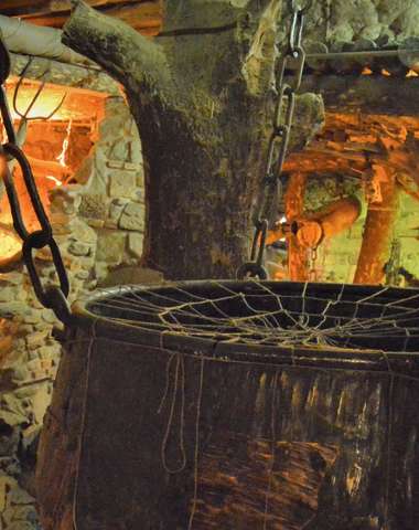 Kotel samozřejmě nesmí chybět