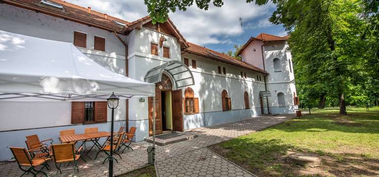Relax v prostredí kaštieľa Mojmírovce****