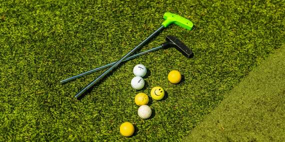 Minigolf na 27-jamkovom golfovom ihrisku Rezortu Villa 27 plnom zábavných atrakcií aj možností na oddych/Banská Bystrica - Tajov