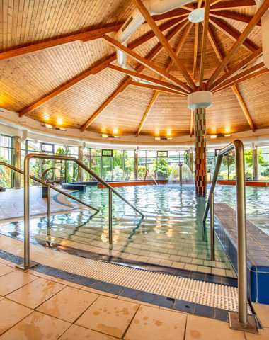 Wellness centrum cca 200 m od kaštieľa Palárikovo