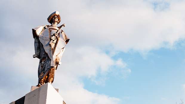 Socha Juraja Janosika v Terchovej