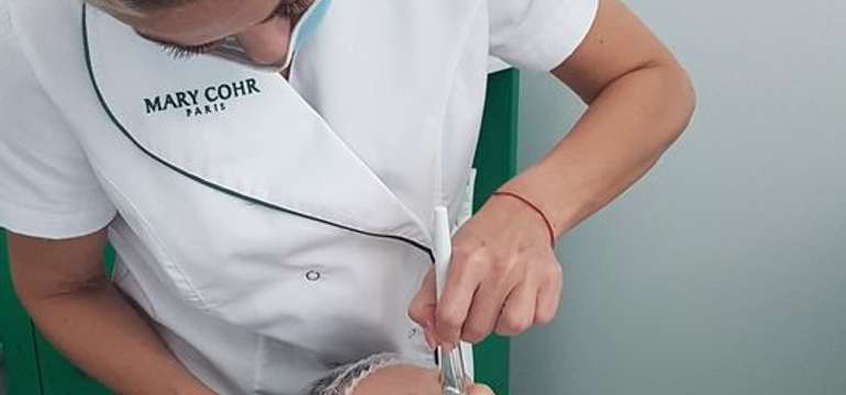 Beauté Aromatique - lymfatická masáž tváre v štúdiu krásy Mary Cohr