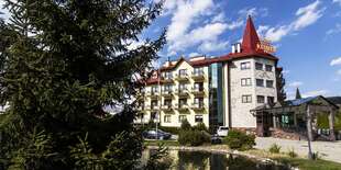 Hotel Muszyna*** a hotel Klimek**** (na fotke) sú od seba vzdialené len pár krokov