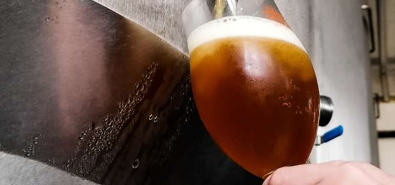Nefiltrované, nepasterizované pivo Simeon bez chemických prísad