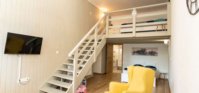 Apartmán s kuchynkou, 2 otvorenými spálňami a obývačkovou časťou