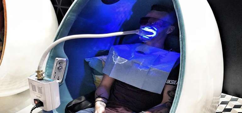 Krásne a zdravé zuby na počkanie – bielenie zubov do Dental Brothers