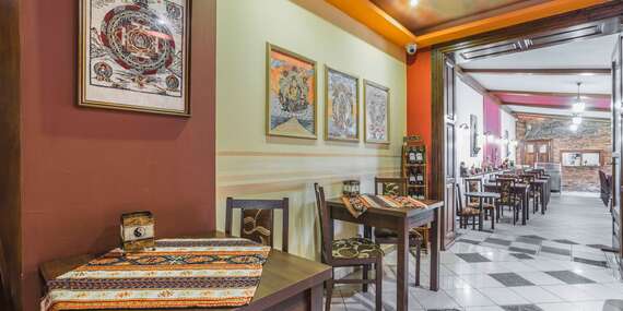 Veľký 1,5 kg indický tanier pre 2 osoby v autentickej reštaurácii Little India Košice/Košice - Staré Mesto