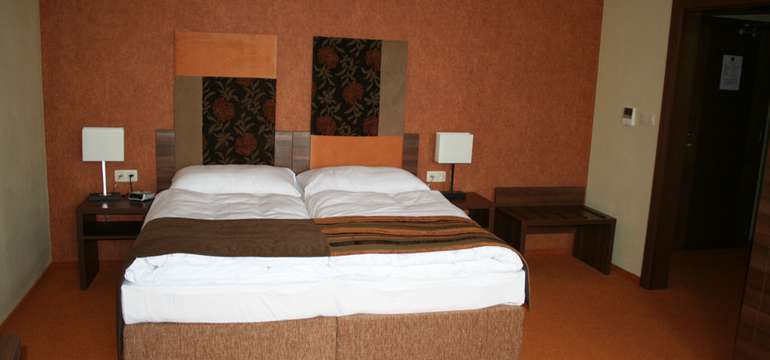  Hotel BELASSI ****
