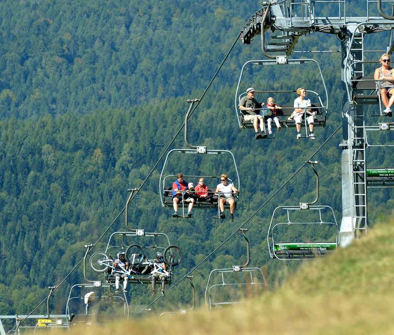 Hotel a jeho okolie ponúkajú rôzne možnosti na relax aj aktivity
