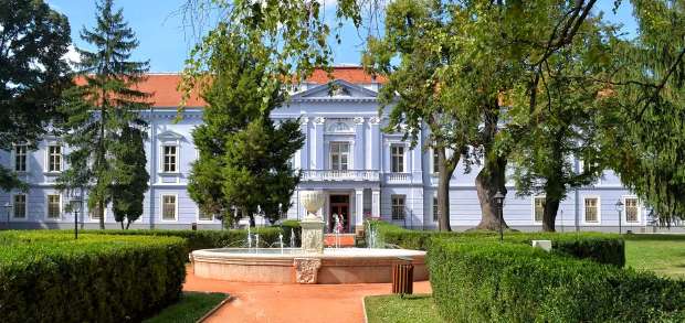 Kaštieľ Mojmírovce - Ubytovanie na zamku