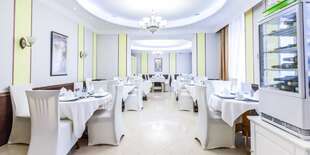 Hotelová reštaurácia ponúka českú i medzinárodnú kuchyňu