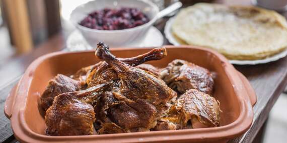 Husacie alebo kačacie hody z reštaurácie Husacina u Galika - aj k vám domov/Slovenský Grob