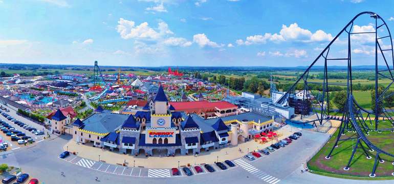 EnergyLandia Park sa nachádza v malebnej oblasti v meste Zator