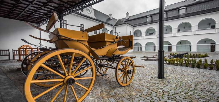 Málokde vás privíta taká atmosféra ako v kaštieli Château Appony****