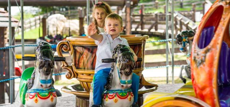 Zábavný park Ogrodzieniec v Poľsku