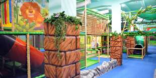 Vstup do jedného z najväčších detských interiérových parkov Alex Park na Slovensku pre dieťa a rodič