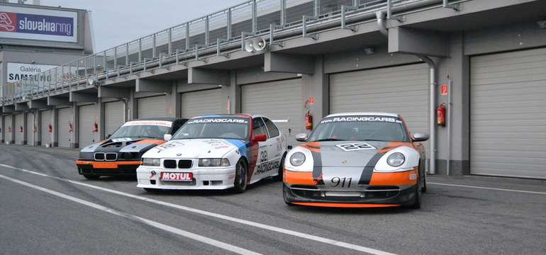Pocítite úžasnú silu pod kapotou nadupaného Porsche 911 GT3 S2 alebo Porsche CAYMAN S