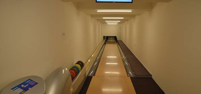 Bowling v hoteli Kamzík (za príplatok)
