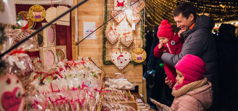 Výlet na adventné trhy do Budapešti s cestovnou kanceláriou Travelholic