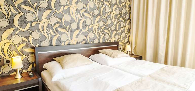 Pětipodlažní hotel disponuje celkem 18 nadstandardně vybavenými pokoji