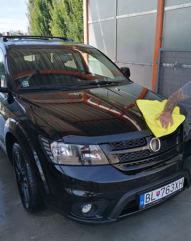 Kompletné umytie alebo dezinfekcia interiéru ozónom
