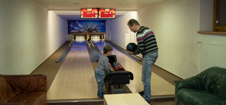 Rodinný hotel Boboty*** vo Vrátnej – bowling