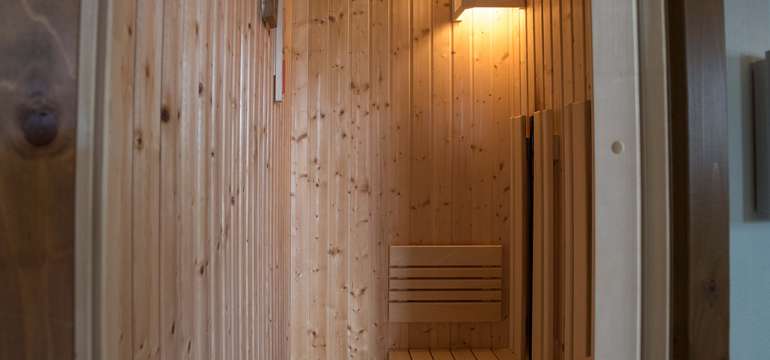 Oddýchnuť si môžete vo vírivke čI fínskej, infra alebo parnej saune