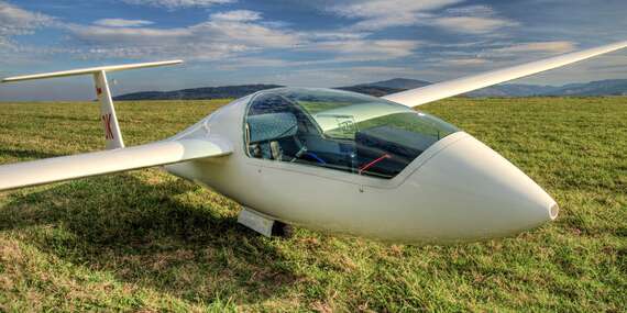 Lietať v oblakoch aj bez motora – na vetroni s možnosťou pilotovania/Dubová, Senica