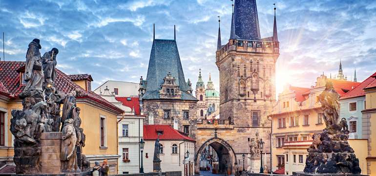 Na Karlov most a do centra to máte len asi 15 minút pešo