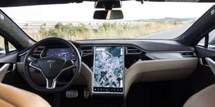 Zažite jazdu, akú ste ešte nezažili na Tesle v modeli S 90D