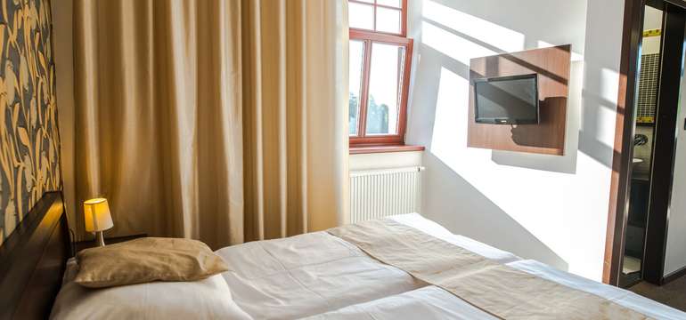 Päťpodlažný hotel disponuje celkom 18 nadštandardne vybavenými izbami