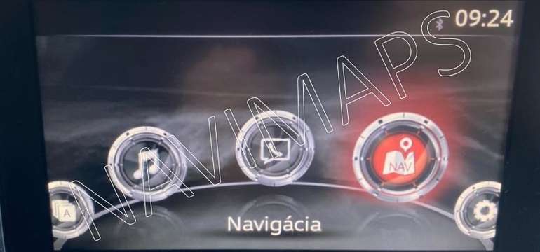 SD karty s mapami pre automobily rôznych značiek