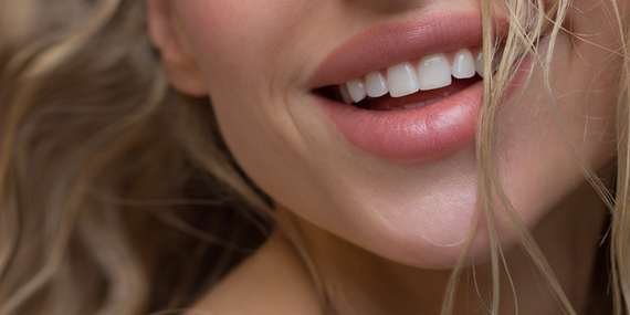 Revolučné bezbolestné zväčšenie Hyaluron Pen alebo hĺbková hydratácia Kiss Lips Therapy / Trnava