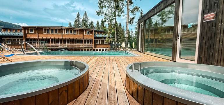 Nové exteriérové wellness centrum