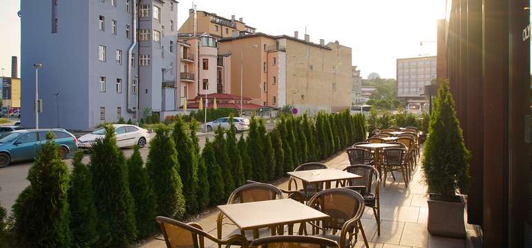 Hotel Olympik**** stojí v pokojnej vilovej štvrti Prahy s ľahkým prístupom do centra