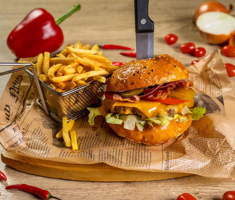 Vyberte si z obľúbených burgerov Kráľovského dvora