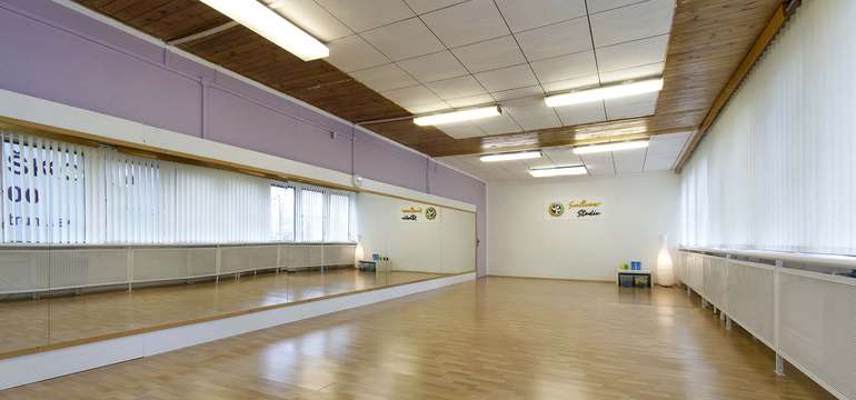 Sála Dúbravka SUNFLOWERSTUDIO