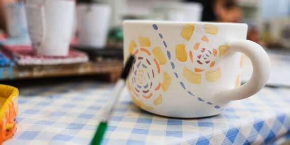Tvorivé dielne v Slovenskej ľudovej majolike - namaľujte si vlastnú vázu, kvetináči či raňajkový set/Modra