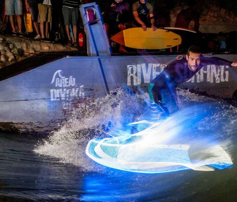 Škola surfingu s inštruktorom pre 1 osobu ( 60 min.)