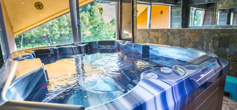 Whirpool nesmí v dobře vybavené wellness zóně chybět