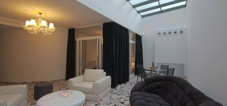 Luxusný Biely apartmán v hoteli Lenart**** má dizajnové priestory na 87 m2
