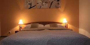 Dvojlôžková izba s výhľadom na terasu alebo do ulice