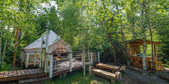 Netradičný pobyt v glampingovom stane v srdci Tatier v Glamping Štôla/Štôla