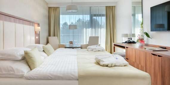 4-hviezdičkový Hotel Esplanade s polpenziou, wellness a extra procedúrou v termálnych kúpeľoch Piešťany/Piešťany